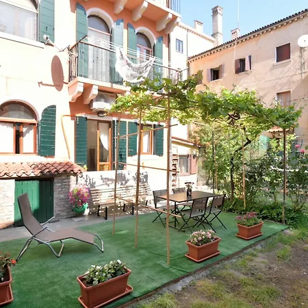 Casa Bella Apartment